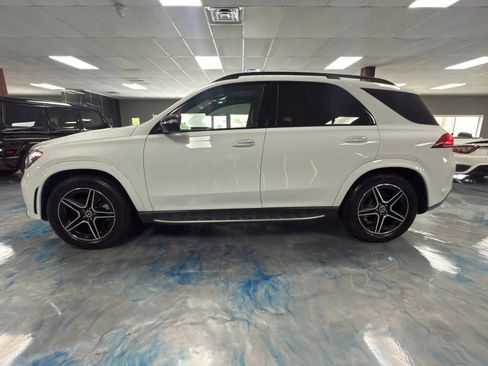 Used 2021 Mercedes-Benz GLE 350 4MATIC w/ AMG Line Exterior image 4