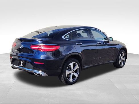 Used 2019 Mercedes-Benz GLC 300 4MATIC Coupe image 9