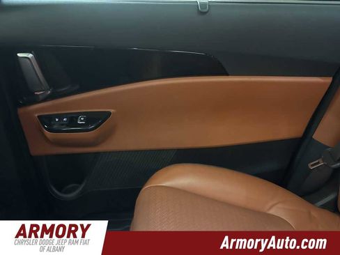 Used 2022 Kia Carnival SX Prestige w/ Paint Protection Package image 32