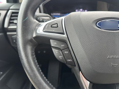 Used 2018 Ford Fusion SE image 33