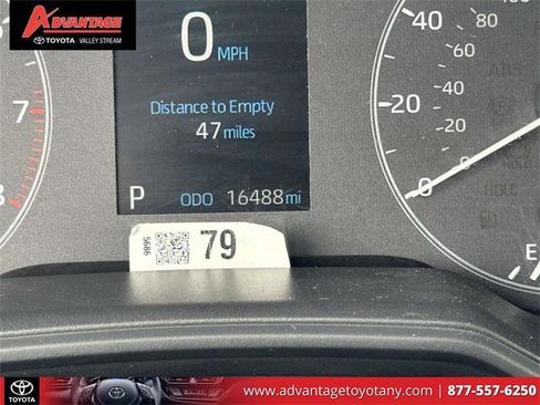 Certified 2023 Toyota Corolla SE w/ Carpet Mat Package (TMS) image 28