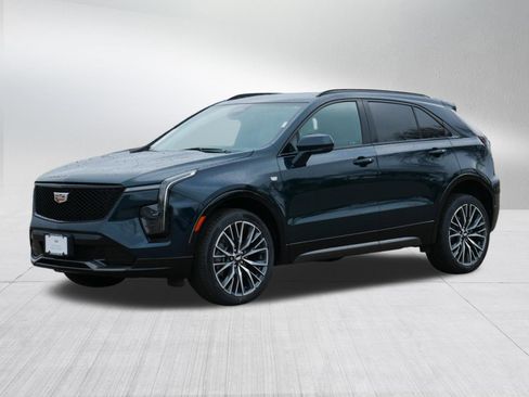 Certified 2024 Cadillac XT4 Sport AWD/4WD image 3