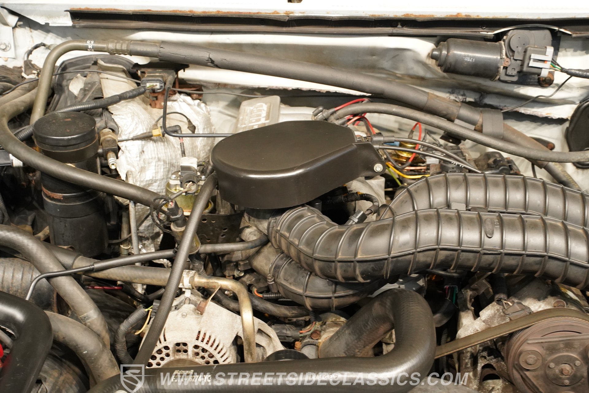 Used 1995 Ford Bronco XLT AWD/4WD image 35