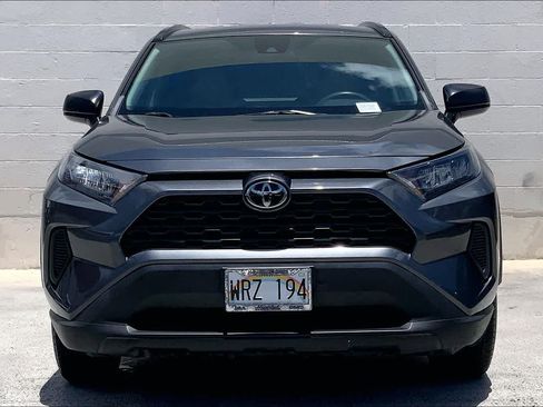 Used 2020 Toyota RAV4 LE AWD/4WD image 6