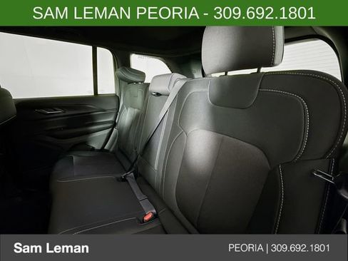 New 2025 Jeep Grand Cherokee Laredo image 22