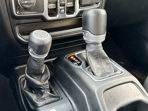 Used 2020 Jeep Wrangler Unlimited Sport S image 15