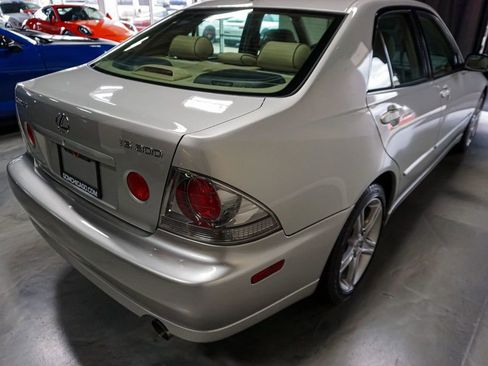 Used 2002 Lexus IS 300 image 45