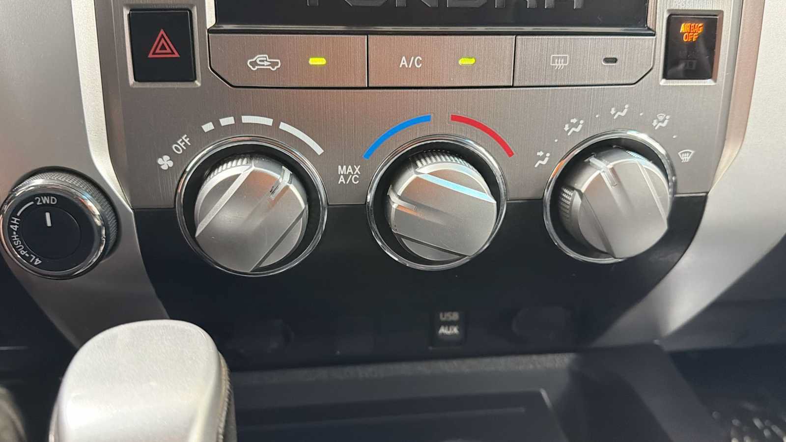 Used 2015 Toyota Tundra SR5 w/ SR5 Upgrade Package AWD/4WD image 20