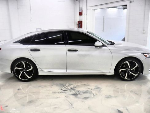 Used 2020 Honda Accord Sport image 9