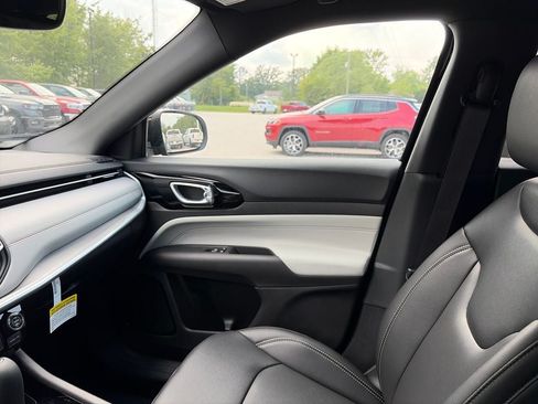 New 2026 Jeep Compass Limited AWD/4WD image 27