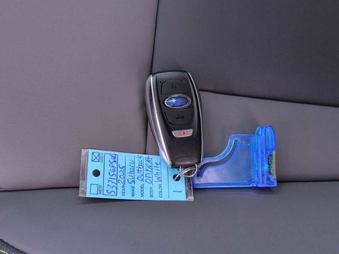 Used 2025 Subaru Outback Onyx Edition XT image 35