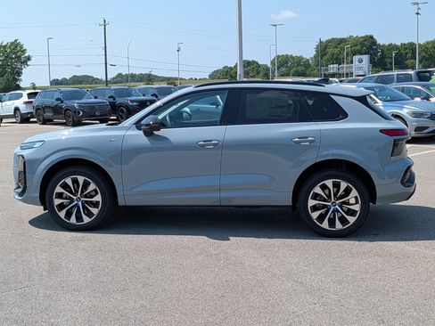 New 2026 Audi Q3 quattro 2.0T AWD/4WD image 3