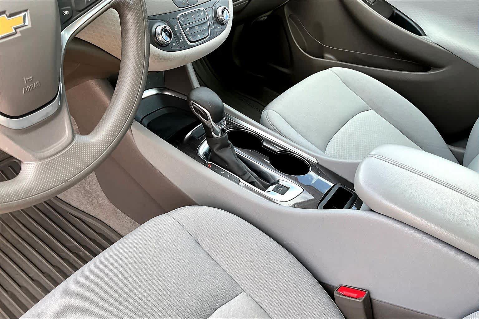Used 2023 Chevrolet Malibu LT FWD image 8