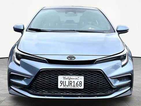 Used 2025 Toyota Corolla XSE FWD image 3