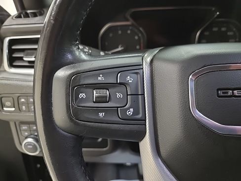 Used 2021 GMC Yukon XL Denali AWD/4WD image 18