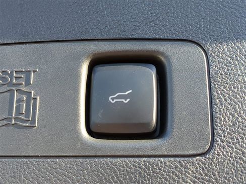 Certified 2022 Lincoln Corsair FWD image 9