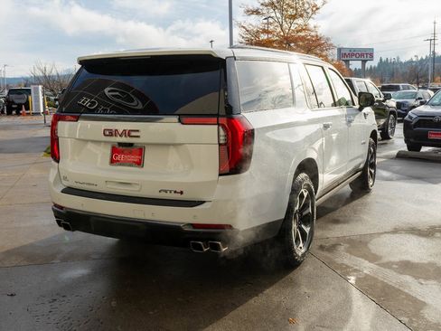 New 2026 GMC Yukon XL AT4 image 7