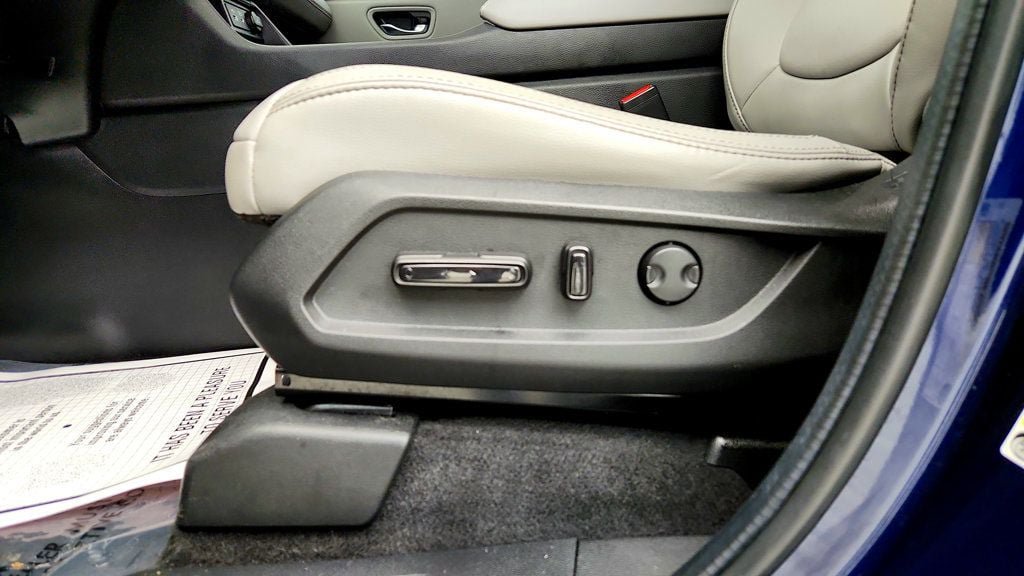 Used 2024 Honda Pilot EX-L image 11