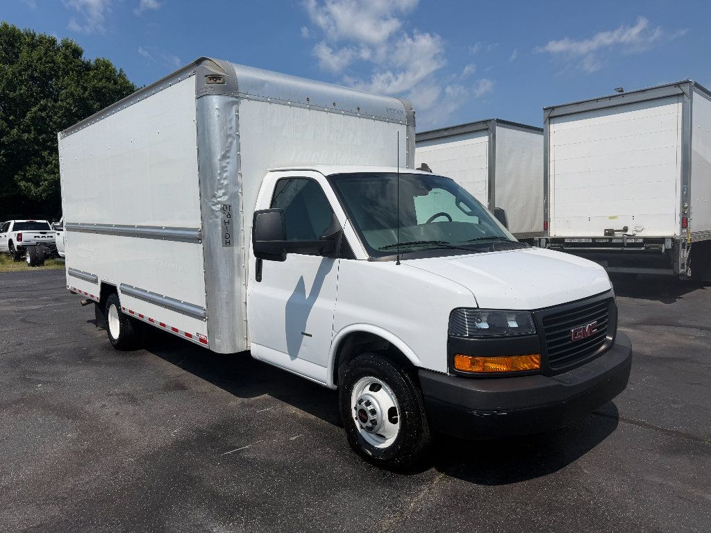 Used 2021 GMC Savana 3500 Extended w/ Power Convenience Package RWD image 2