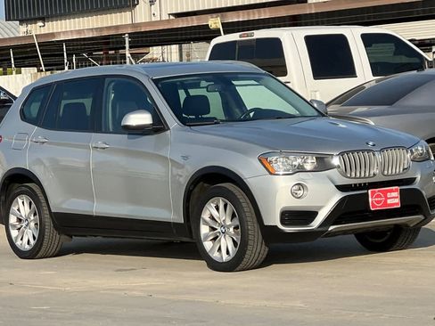 Used 2017 BMW X3 xDrive28i image 10