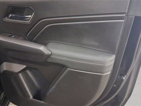 Used 2024 GMC Canyon Elevation w/ Convenience Package image 17