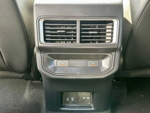 New 2026 Volkswagen Atlas Cross Sport SEL Premium R-Line AWD/4WD image 19
