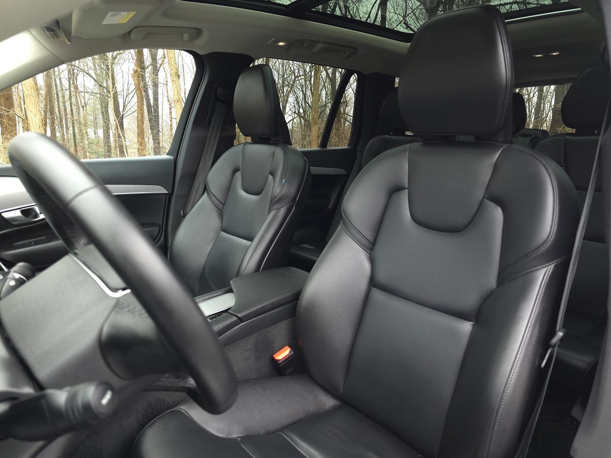 Used 2024 Volvo XC90 B5 Core w/ Climate Package AWD/4WD image 13