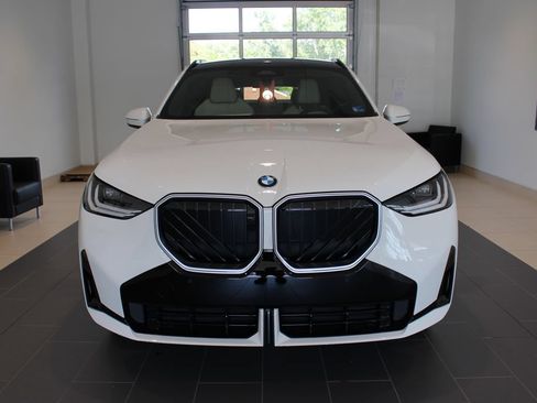 New 2026 BMW X3 xDrive30i w/ Premium Package AWD/4WD image 12