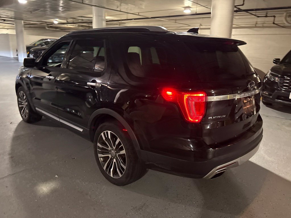 Used 2017 Ford Explorer Platinum AWD/4WD image 5