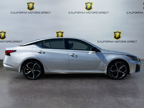 Used 2023 Nissan Altima 2.5 SR image 6