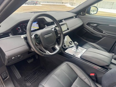 Used 2020 Land Rover Range Rover Evoque SE image 13
