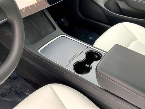 Used 2023 Tesla Model 3 Performance image 15