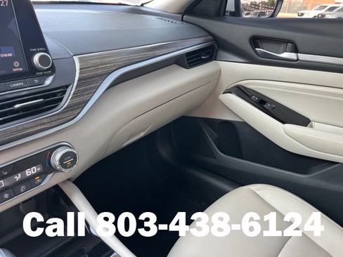 Used 2022 Nissan Altima 2.5 SL AWD/4WD image 28