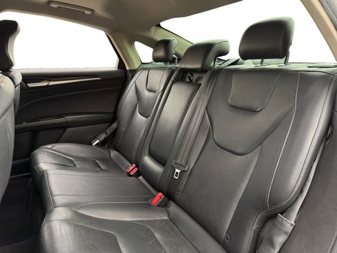 Used 2019 Ford Fusion Energi Titanium image 13