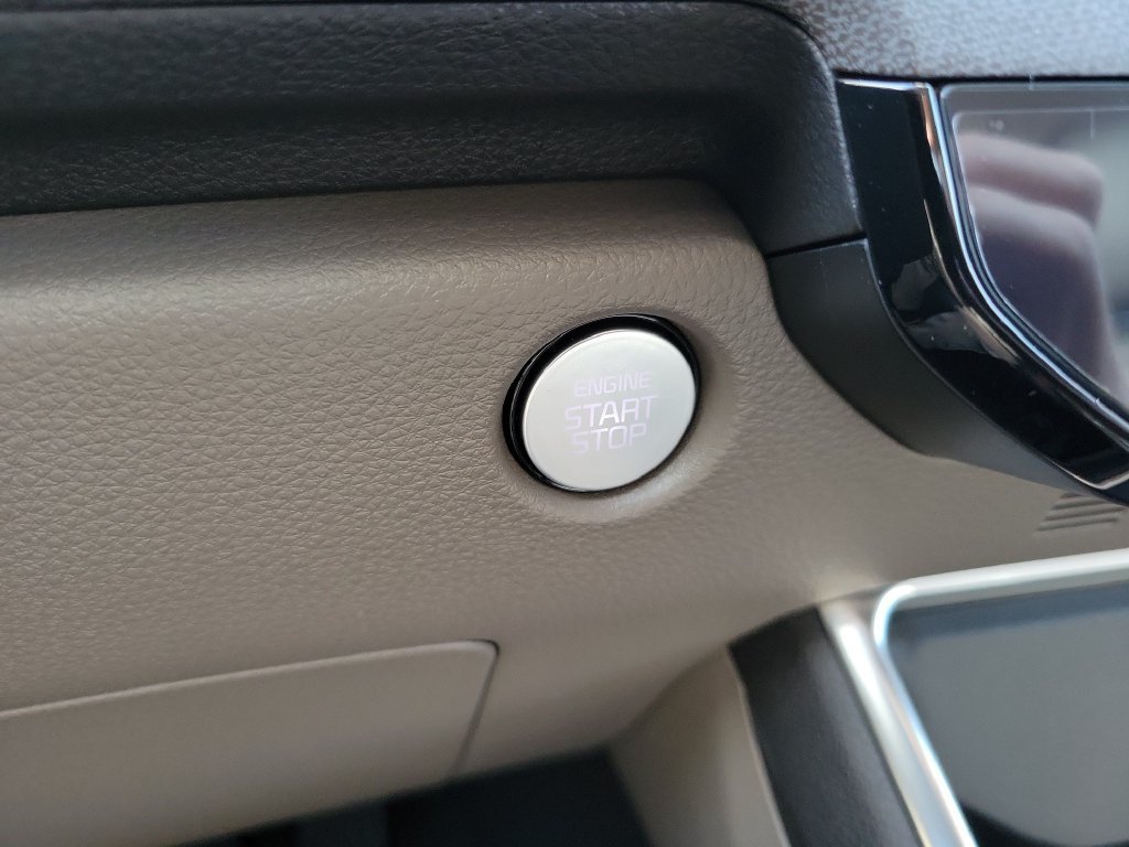 New 2027 Kia Carnival EX FWD image 30