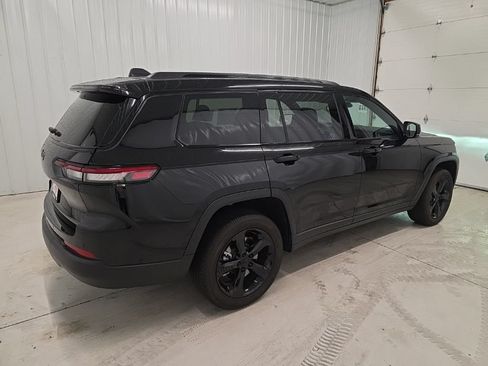 Used 2023 Jeep Grand Cherokee L Laredo AWD/4WD image 7