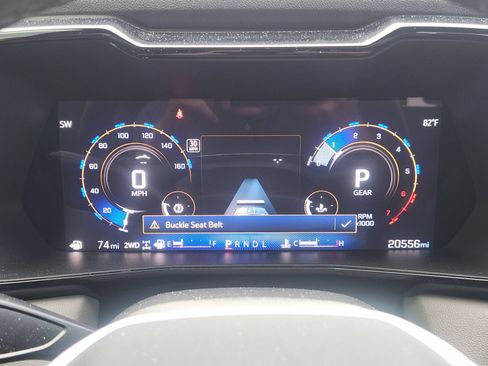 Used 2025 Chevrolet Colorado ZR2 w/ Technology Package AWD/4WD image 19