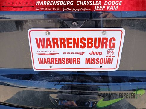 Used 2025 Jeep Compass Latitude w/ Convenience Group AWD/4WD image 34