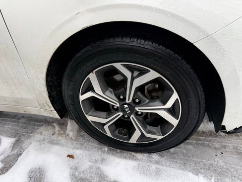 Used 2021 Kia Forte LXS image 10