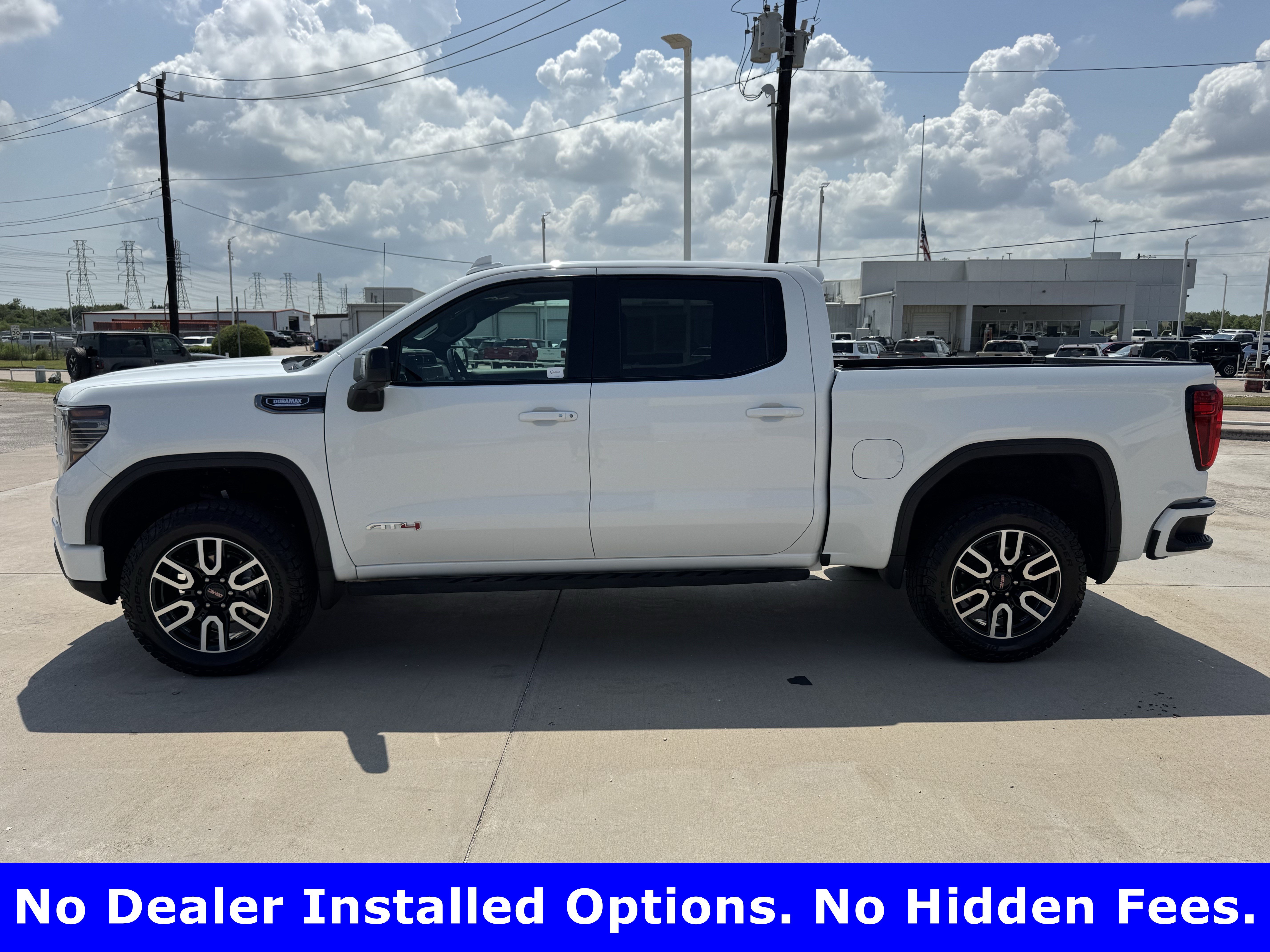 Used 2025 GMC Sierra 1500 AT4 w/ AT4 Premium Package AWD/4WD image 5