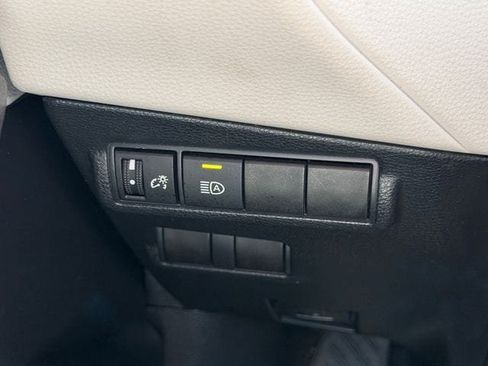 Certified 2024 Toyota Corolla Cross L FWD image 27