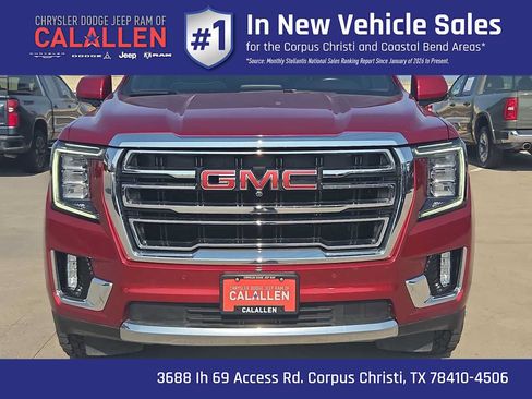Used 2023 GMC Yukon XL SLT w/ SLT Premium Package RWD image 14