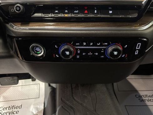 Used 2024 Chevrolet Silverado 1500 LT AWD/4WD image 16