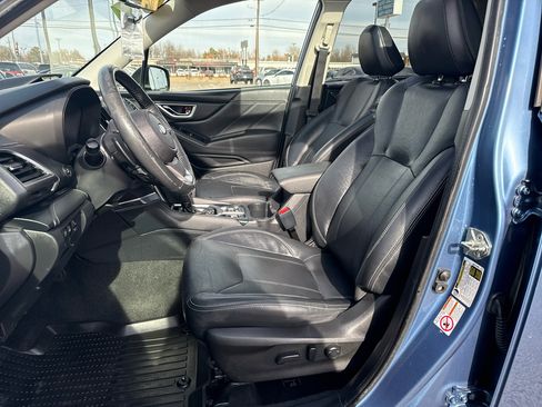 Used 2019 Subaru Forester Touring w/ Popular Package #3 image 12