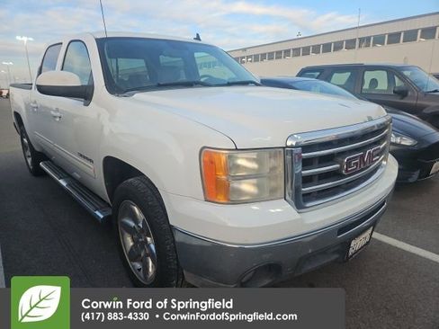 Used 2013 GMC Sierra 1500 SLT w/ SLT Convenience Package image 3