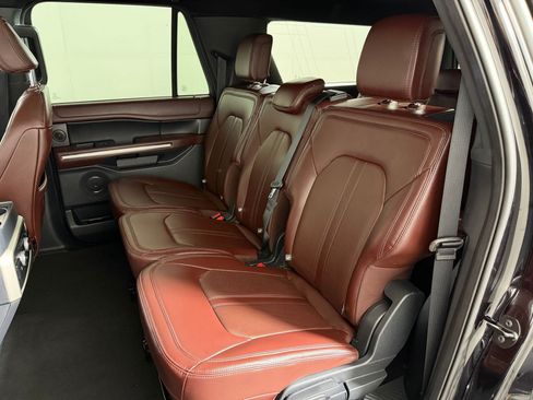 Used 2024 Ford Expedition Max Limited RWD image 12