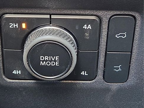 New 2026 Ford Expedition Active image 21