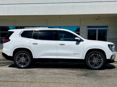 New 2025 GMC Acadia Denali w/ Super Cruise Package image 3