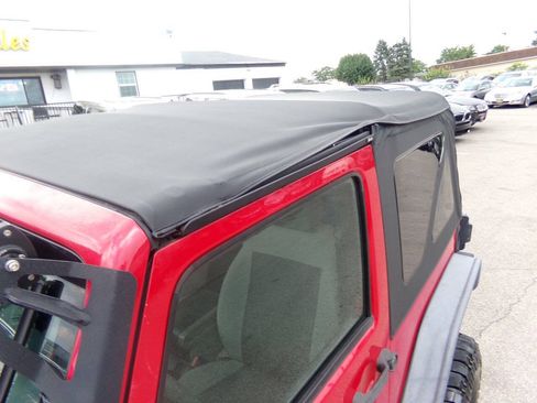 Used 2008 Jeep Wrangler X AWD/4WD image 6