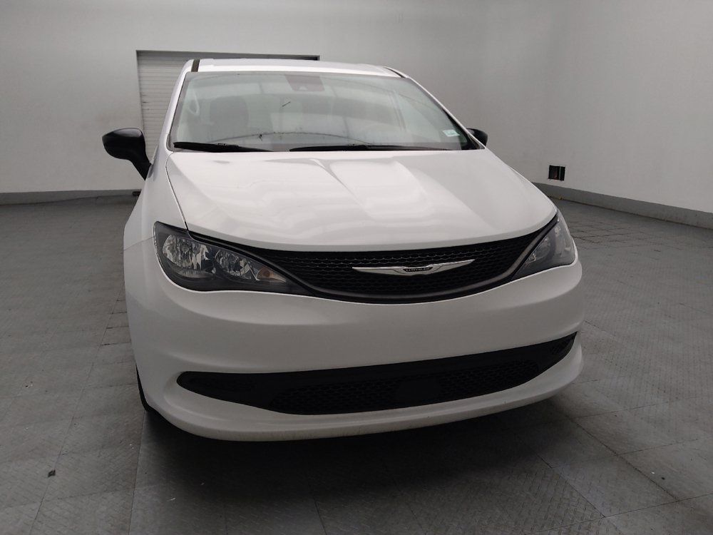 Used 2024 Chrysler Voyager LX FWD image 14